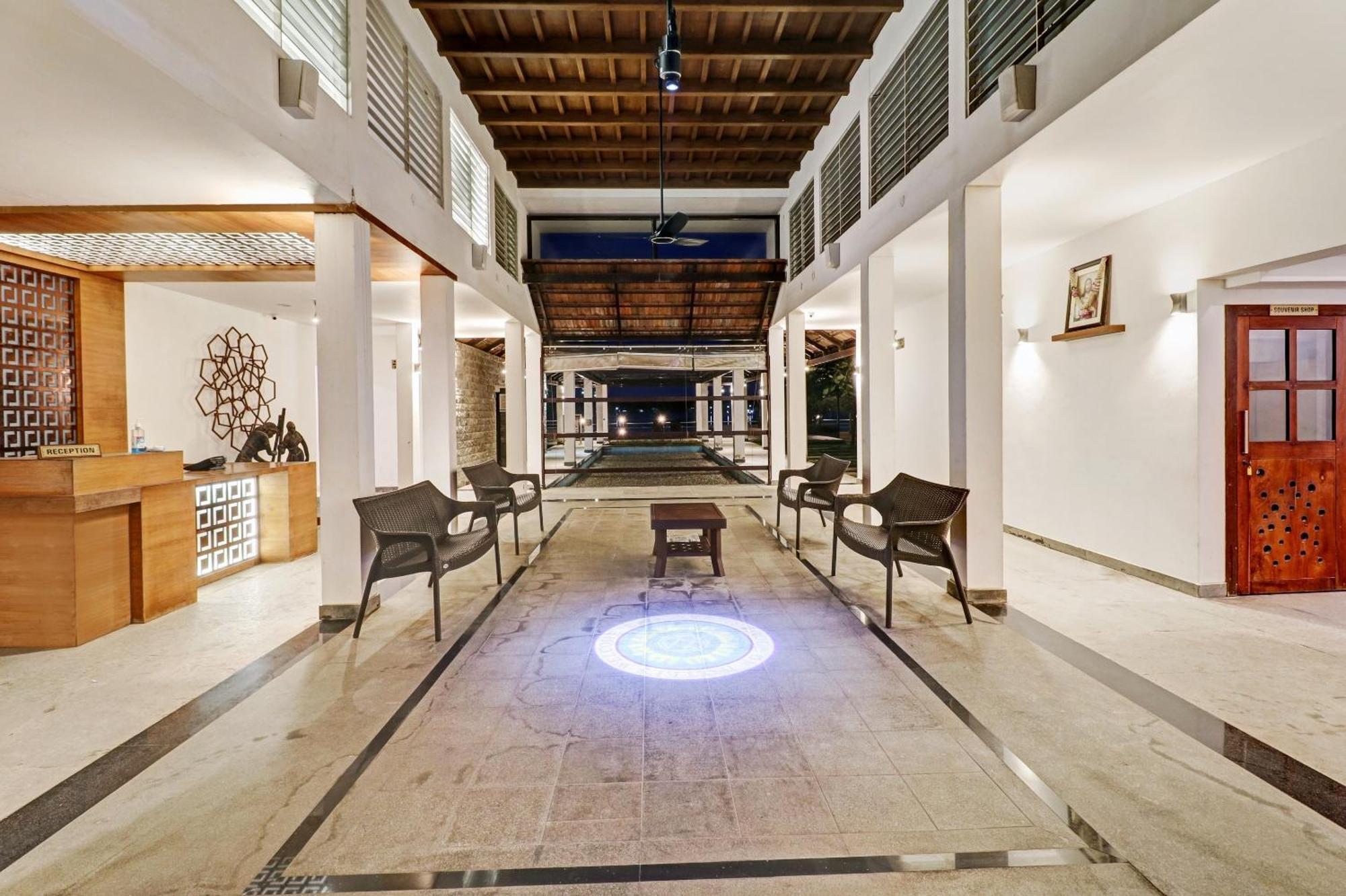 Townhouse Oak Edassery'S Sealine Villa Stay Kochi Esterno foto