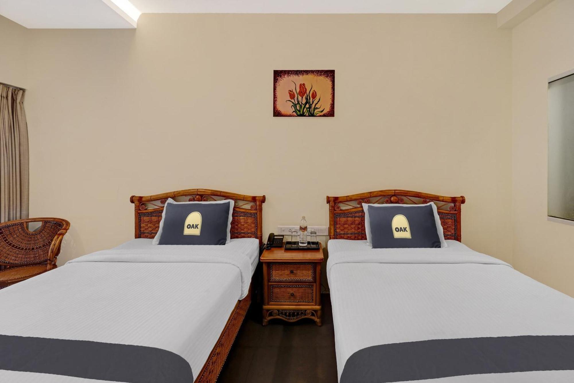 Townhouse Oak Edassery'S Sealine Villa Stay Kochi Esterno foto