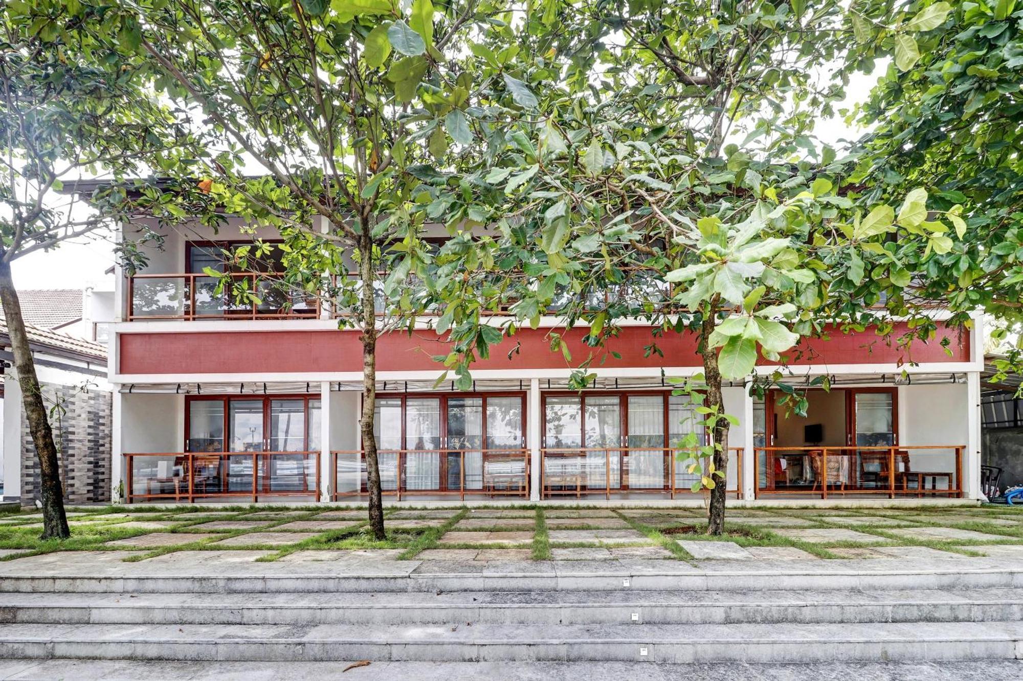 Townhouse Oak Edassery'S Sealine Villa Stay Kochi Esterno foto