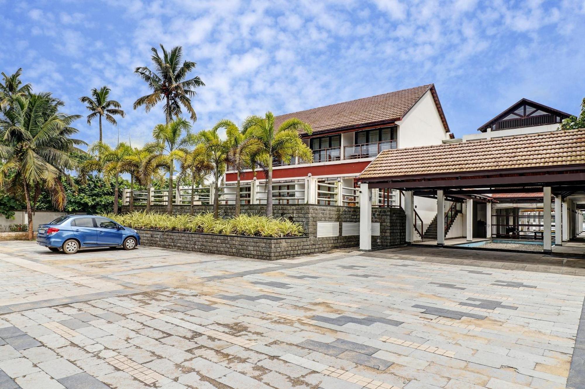 Townhouse Oak Edassery'S Sealine Villa Stay Kochi Esterno foto