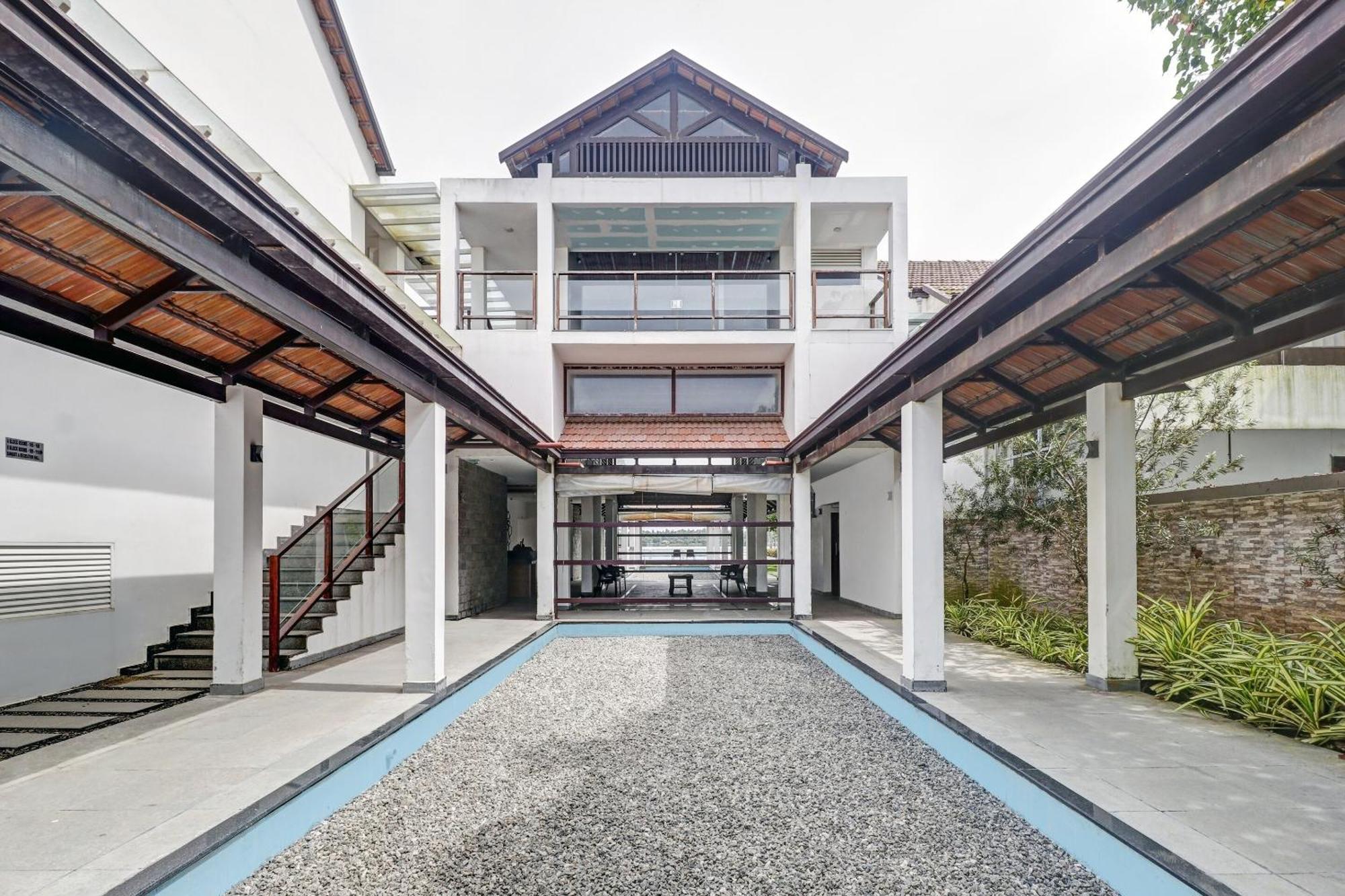 Townhouse Oak Edassery'S Sealine Villa Stay Kochi Esterno foto