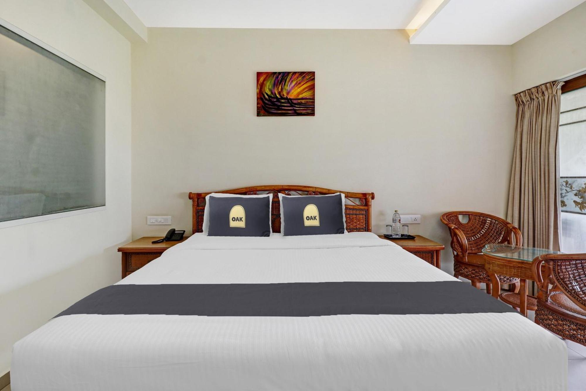 Townhouse Oak Edassery'S Sealine Villa Stay Kochi Esterno foto