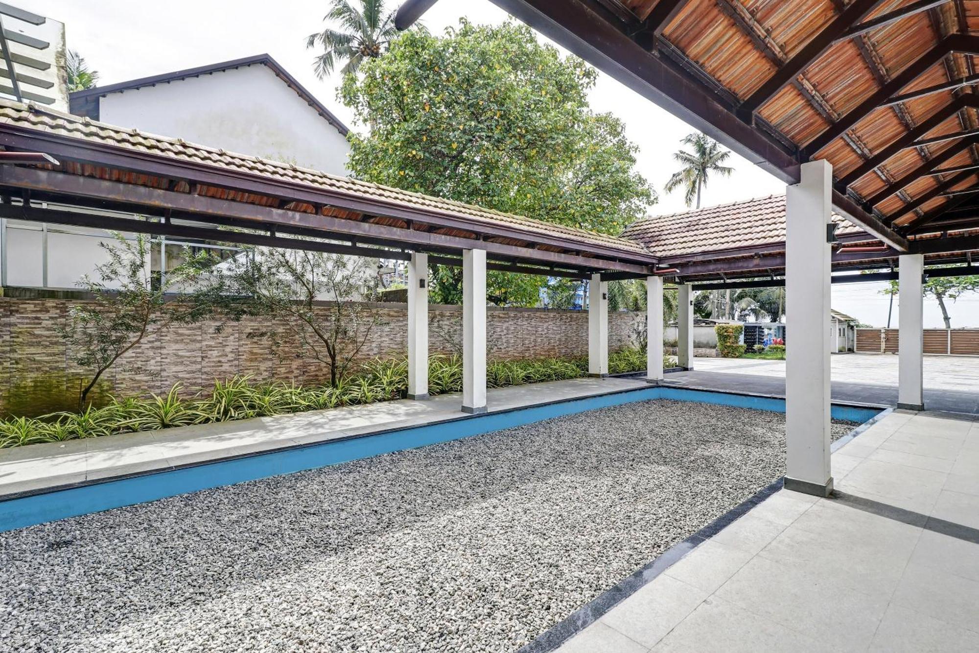 Townhouse Oak Edassery'S Sealine Villa Stay Kochi Esterno foto